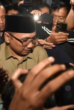 KPK Tetapkan Yaqut Cholil dan Gus Alex Tersangka Kasus Dugaan Korupsi Kuota Haji