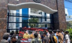 Forpeda Langkat Kembali Aksi di Kejati Sumut, Desak Pengusutan Tuntas Dugaan Korupsi Smartboard