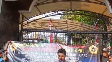 GPPRSI Sumut Gelar Aksi di Kejaksaan Agung, Desak Dugaan Pengadaan Smartboard Polmed Diusut