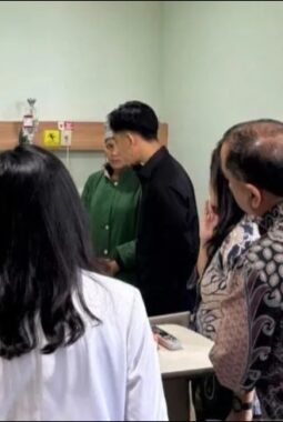 Wapres Gibran Tinjau Siswi SMAN 1 Kabanjahe yang Diduga Bermasalah Usai Menyantap Menu MBG